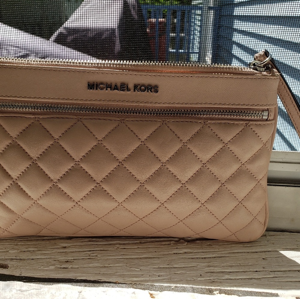 Michael Kors  wristlet